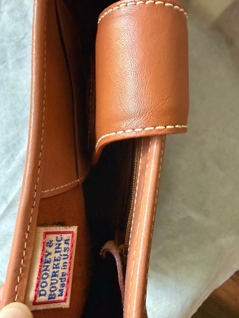 Dooney and Bourke Tan Leather Shoulder Bag - Picture 7 of 7